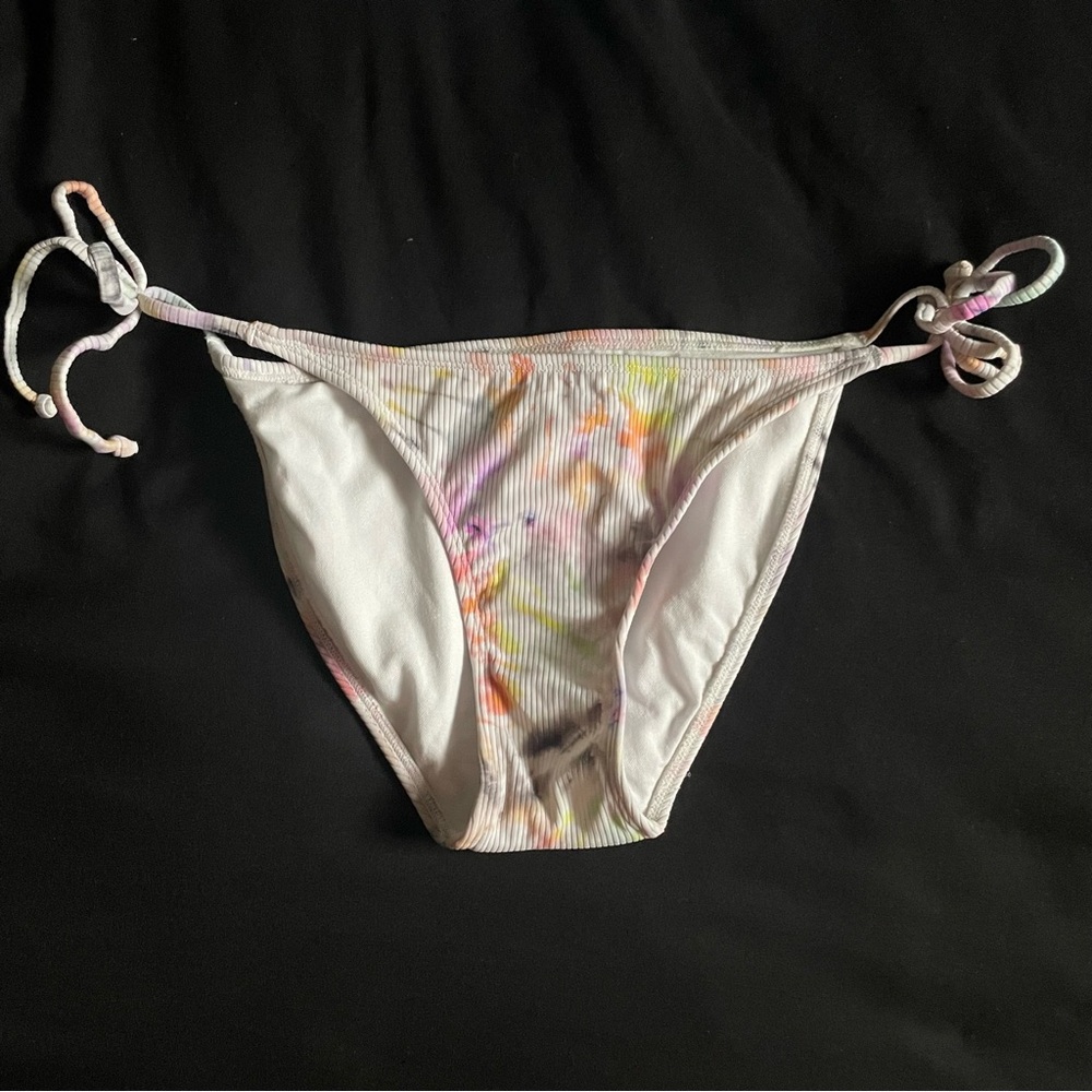 Xhiliration colorful tie-dye bikini bottom with string ties size M medium